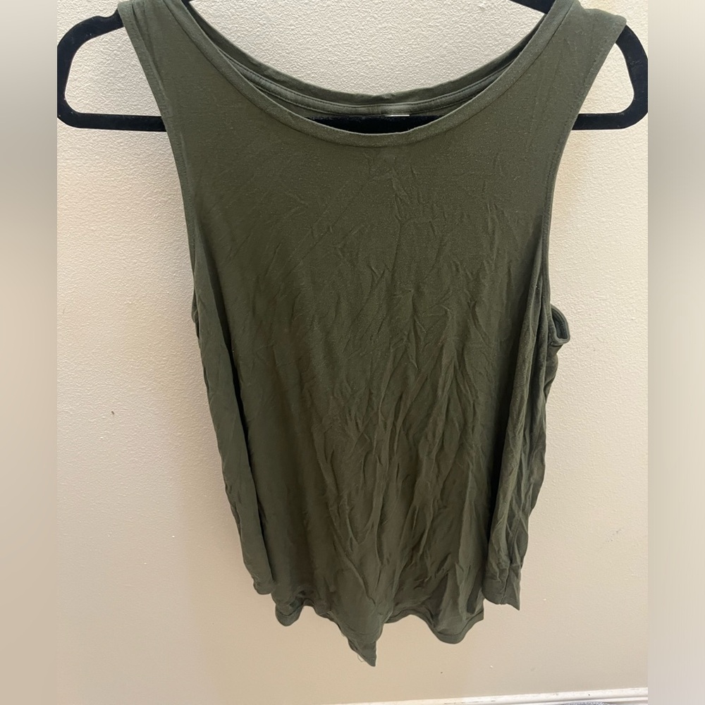 OLD NAVY LARGE TANK